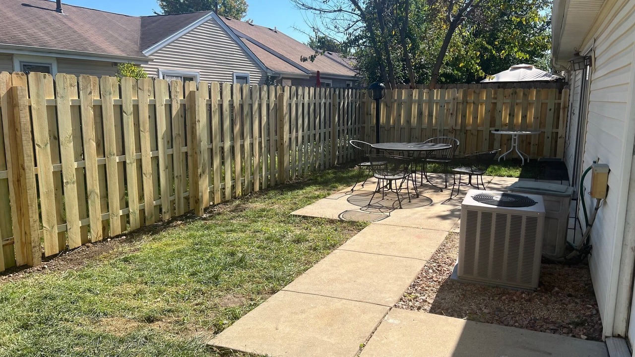 Photo of Outdoor in Round Lake Beach
