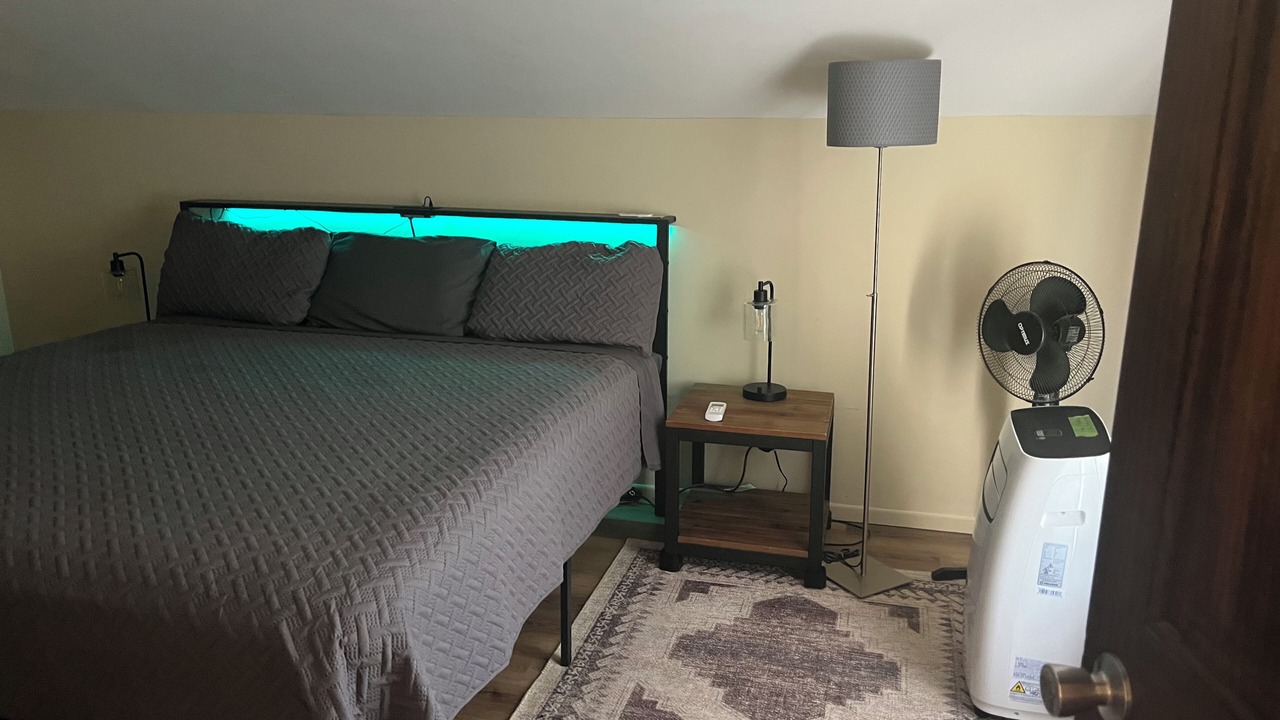 Photo of Bedroom in Round Lake Beach