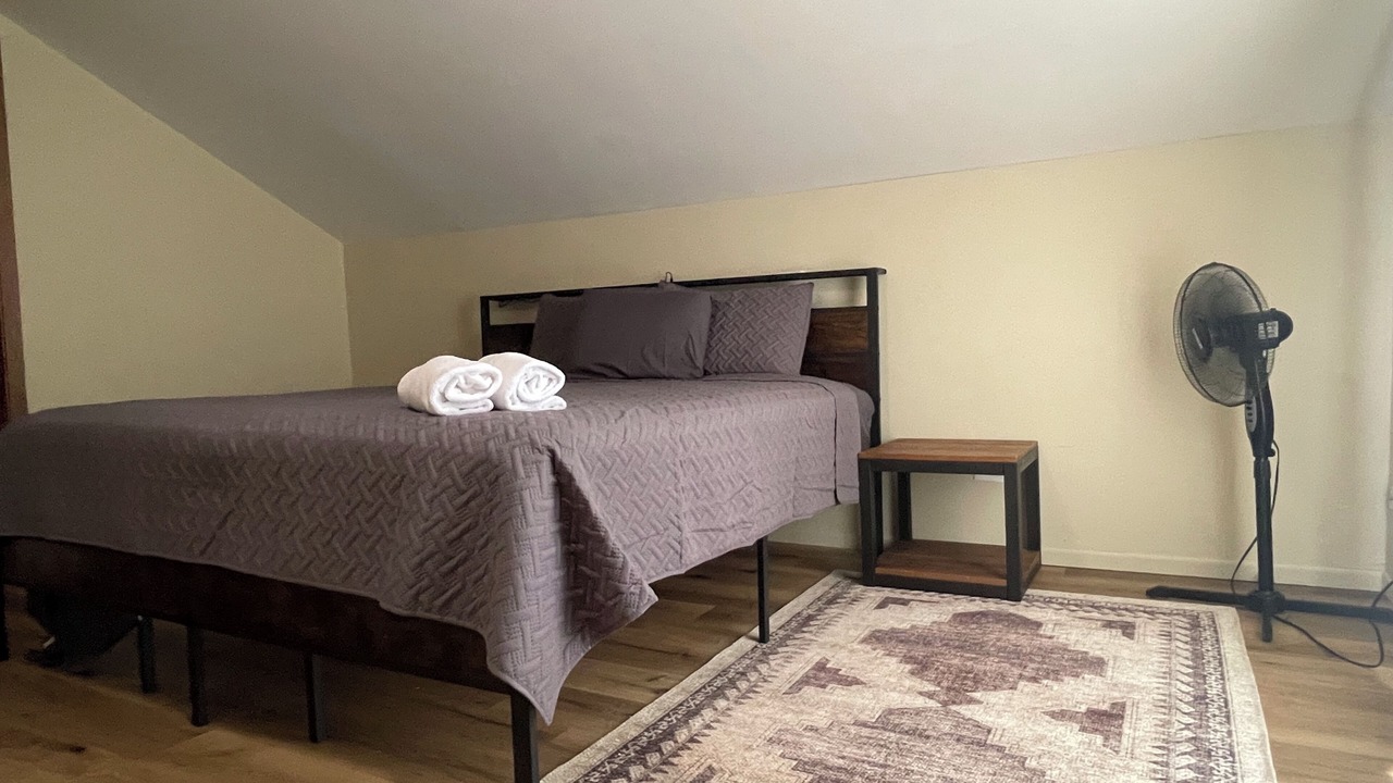Photo of Bedroom in Round Lake Beach