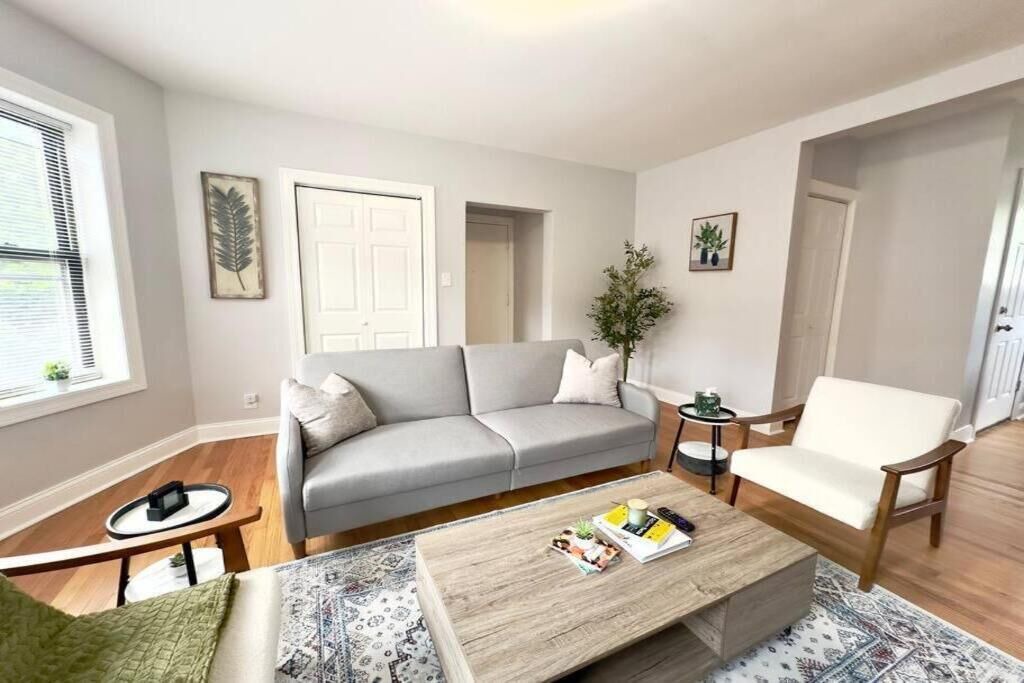 Photo of Livingroom in West Ridge