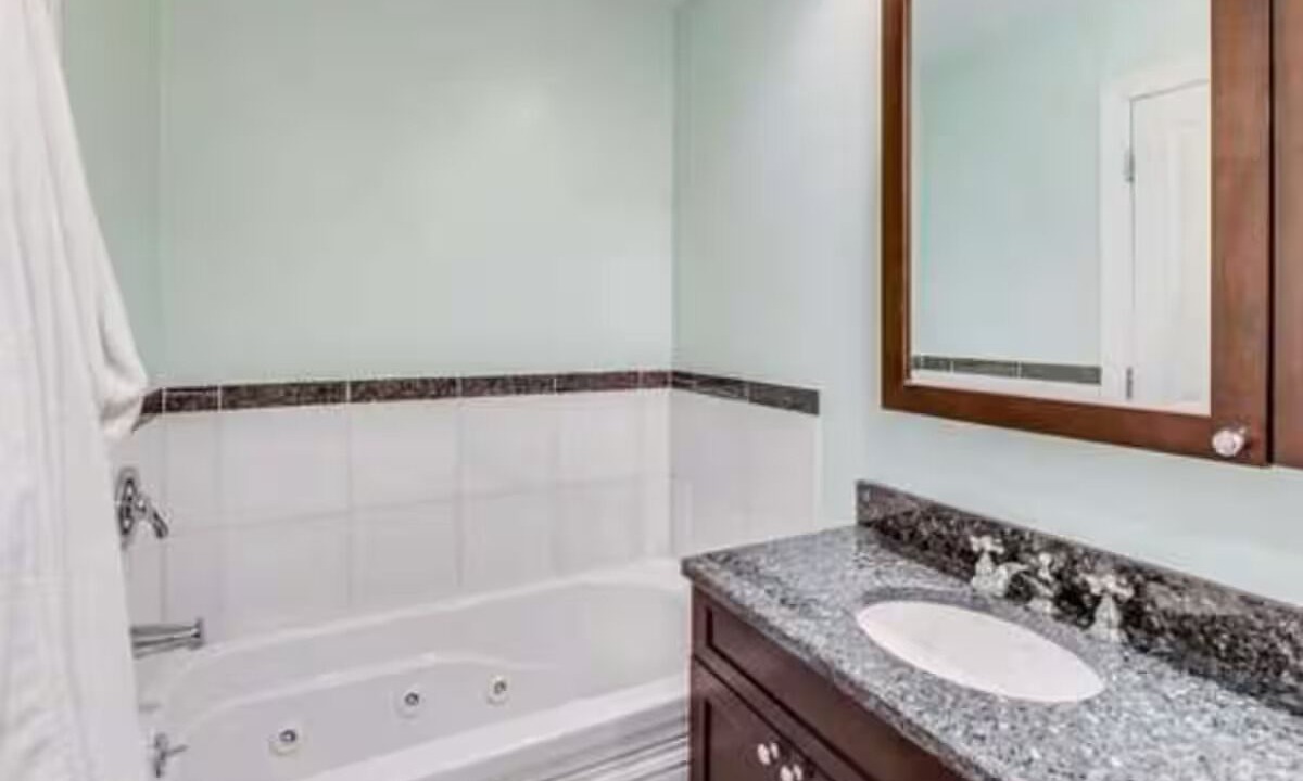 Photo of Bathroom in Bucktown