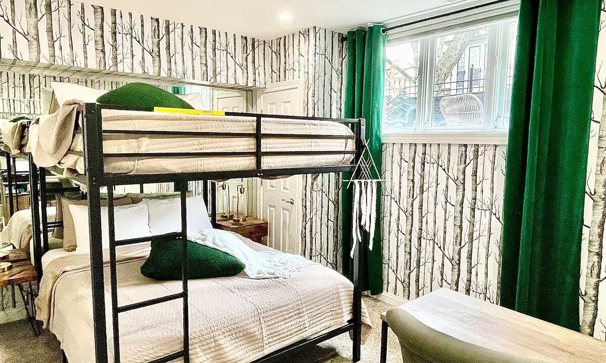 Photo of Bedroom in Bucktown