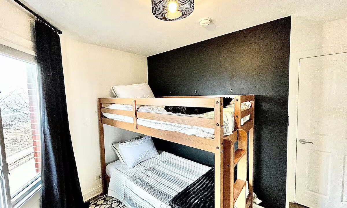 Photo of Bedroom in Bucktown