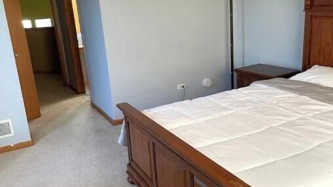 Photo of Bedroom in Romeoville