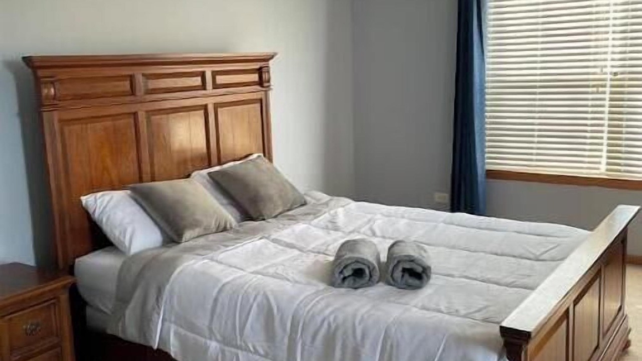 Photo of Bedroom in Romeoville