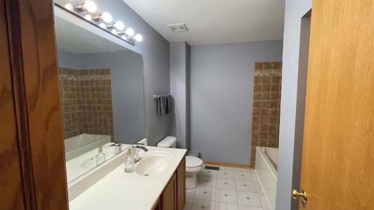 Photo of Bathroom in Romeoville