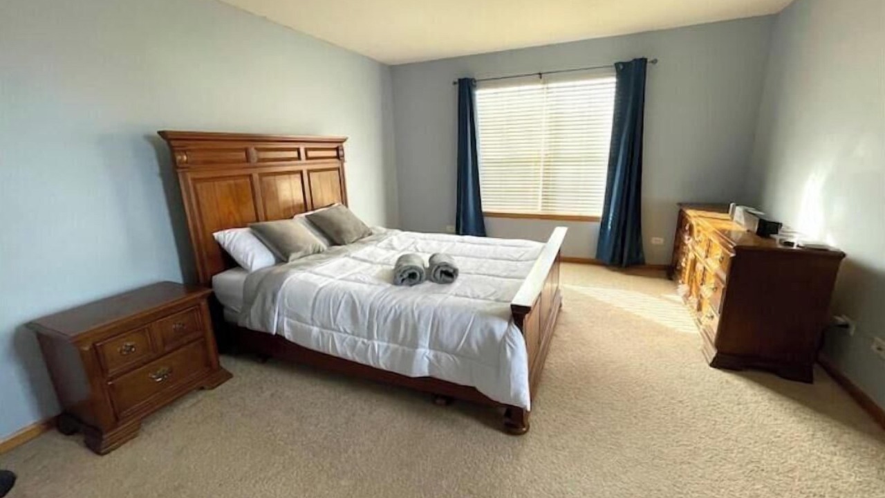 Photo of Bedroom in Romeoville