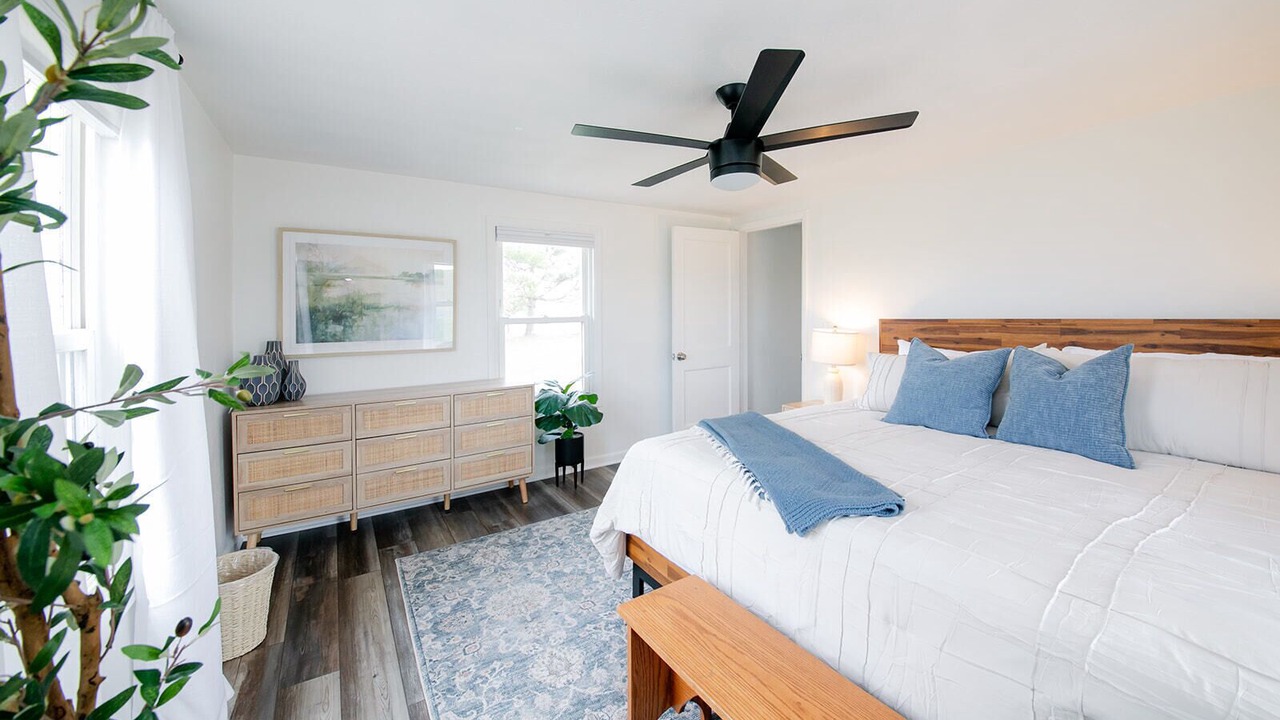 Photo of Bedroom in Orange Prairie