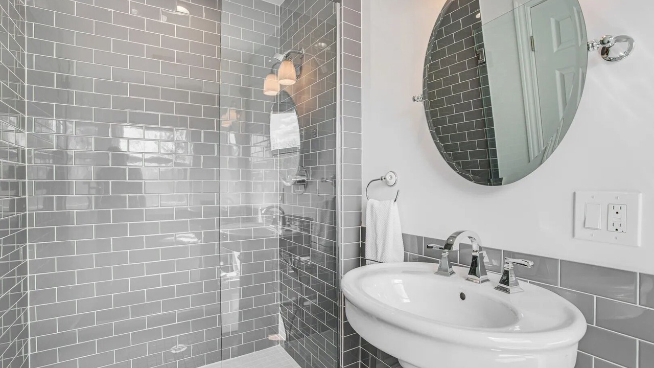Photo of Bathroom in Solon Mills
