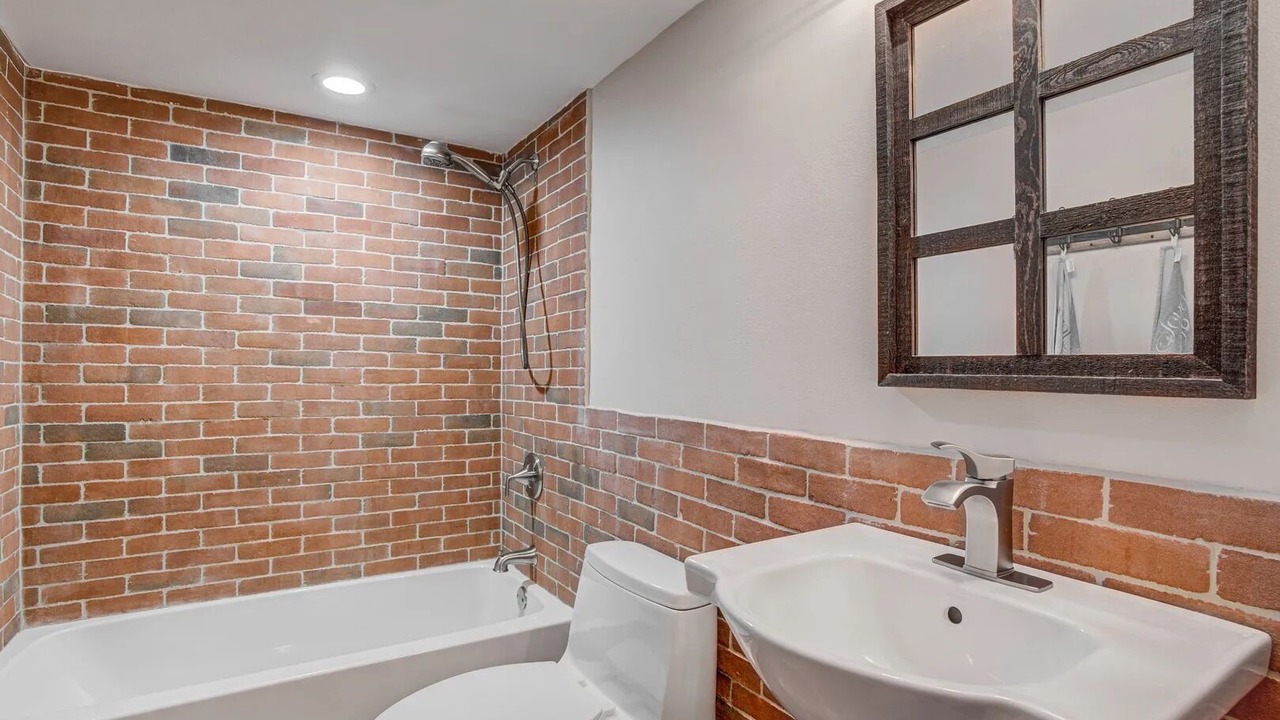 Photo of Bathroom in Solon Mills