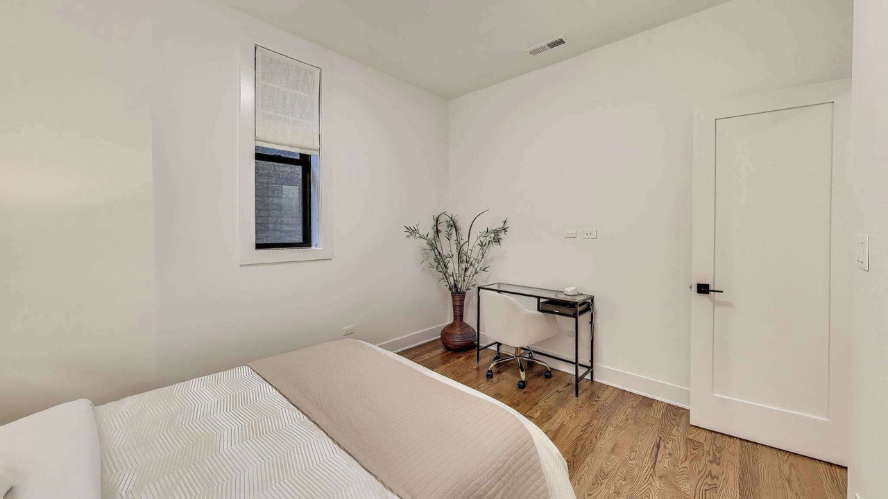 Photo of Bedroom in Park West