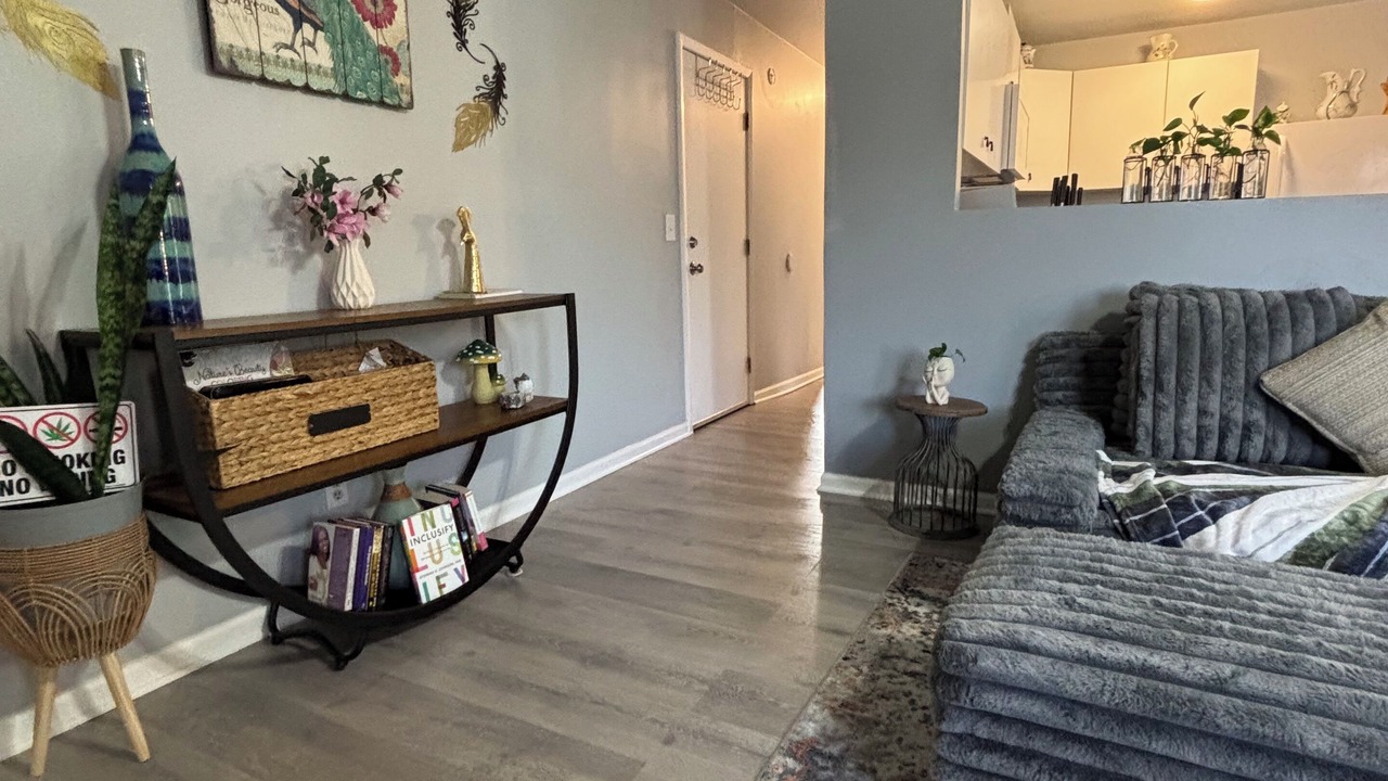 Photo of Livingroom in Aurora