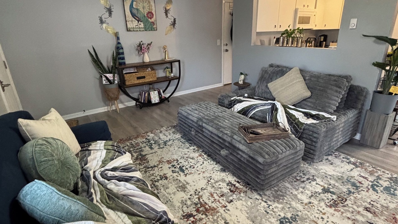 Photo of Livingroom in Aurora