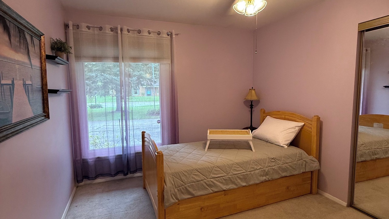 Photo of Bedroom in Oswego