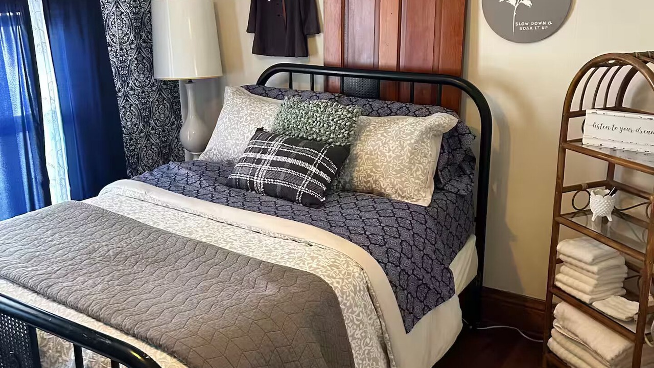 Photo of Bedroom in Geneseo