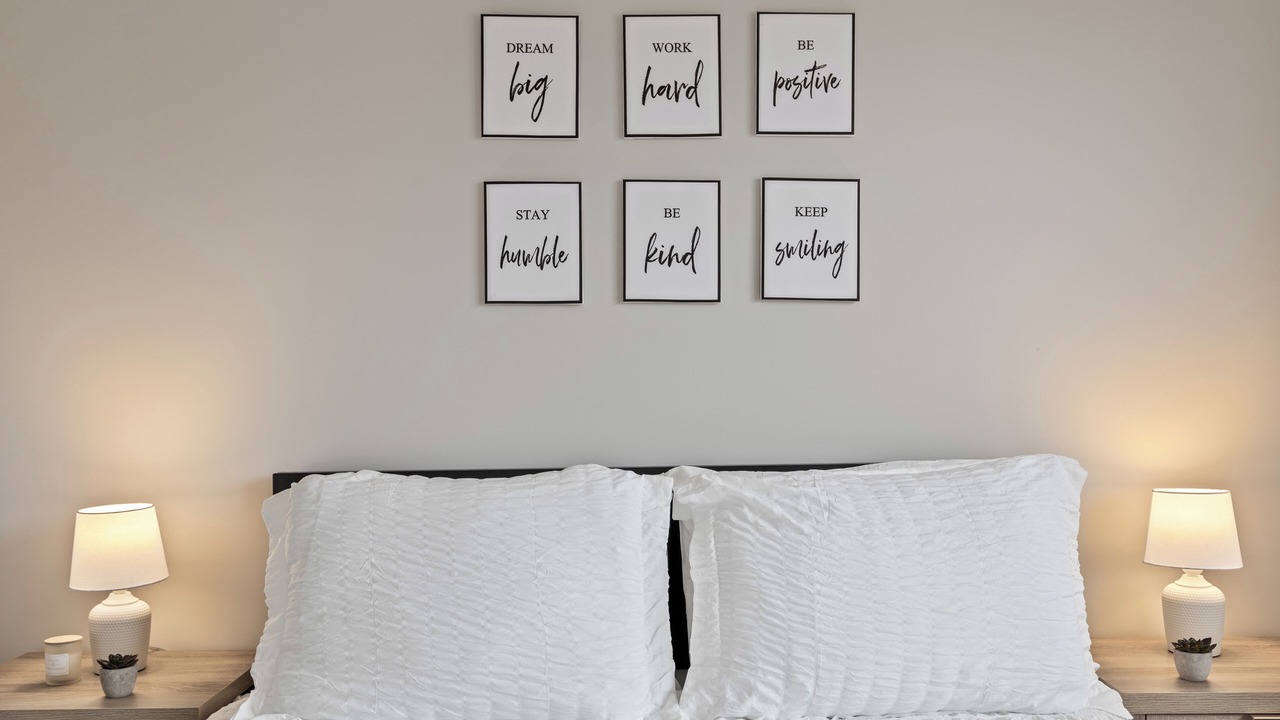 Photo of Bedroom in Des Plaines