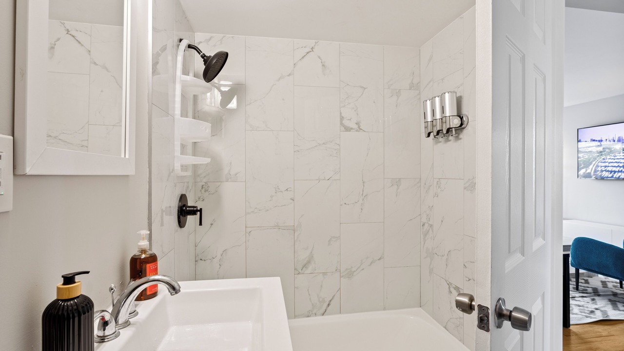 Photo of Bathroom in Des Plaines