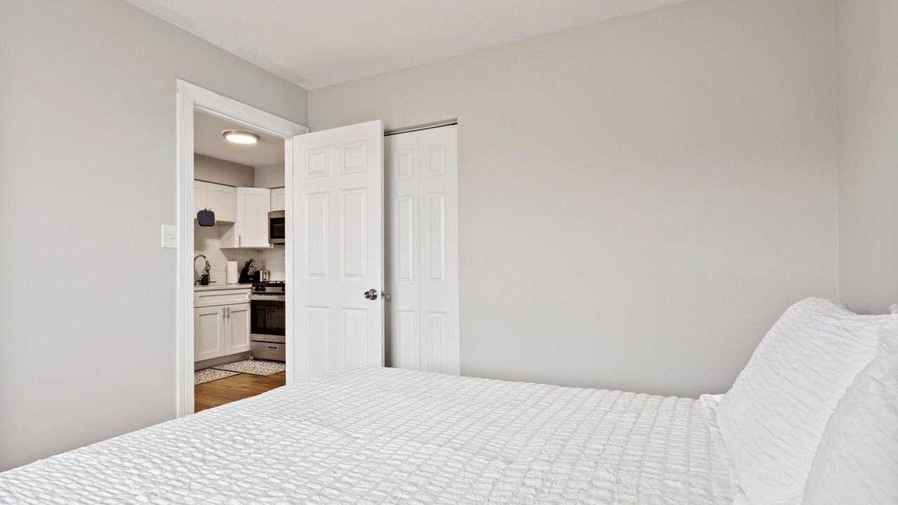 Photo of Bedroom in Des Plaines