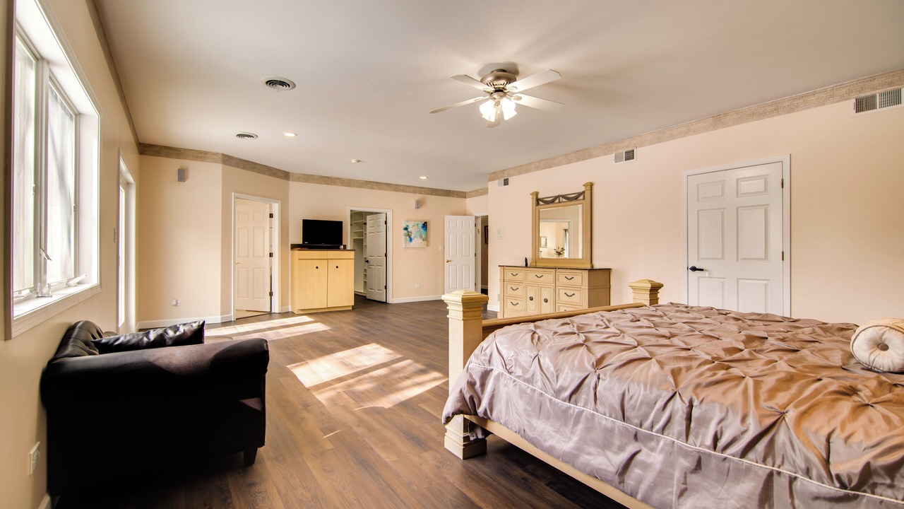 Photo of Bedroom in Hoffman Estates