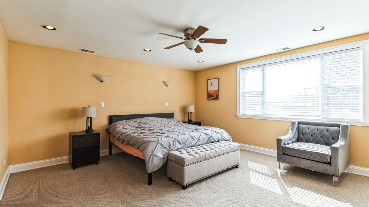 Photo of Bedroom in Belmont Cragin