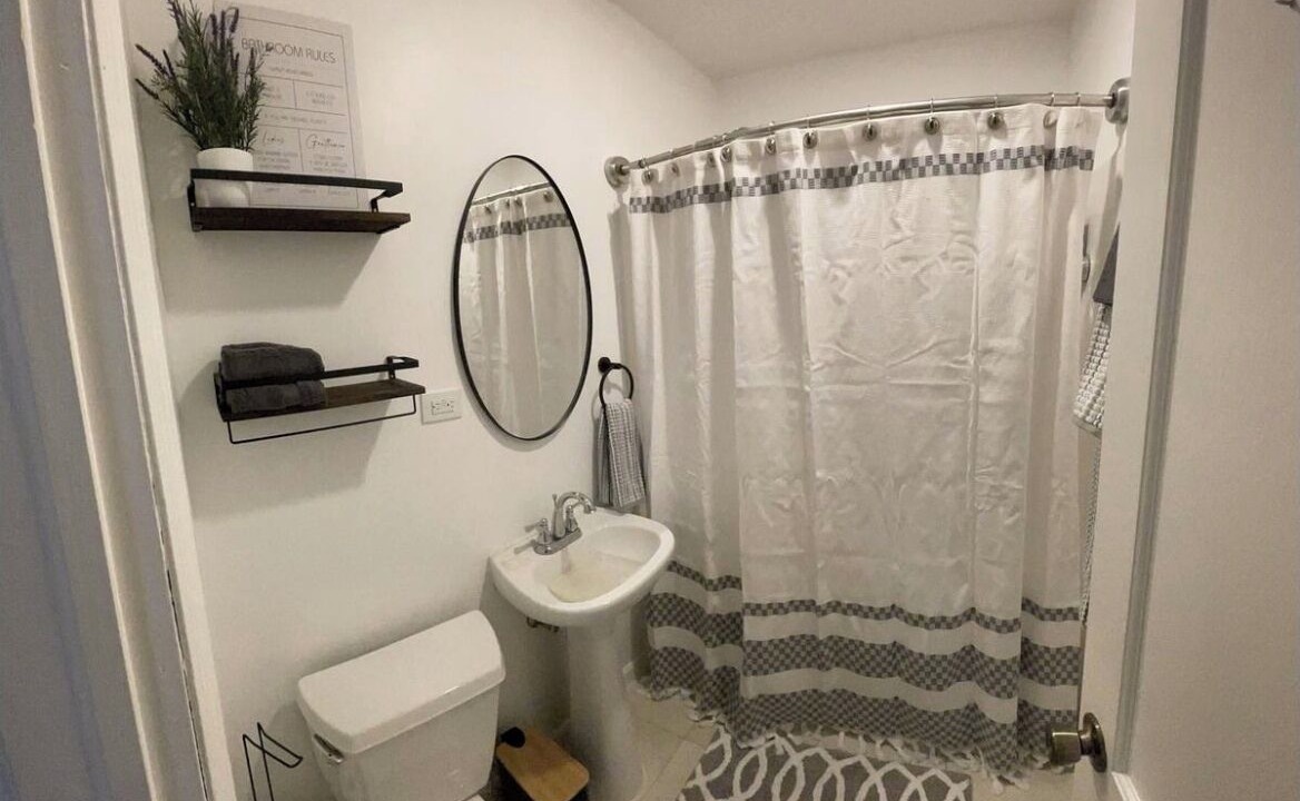 Photo of Bathroom in Arthur