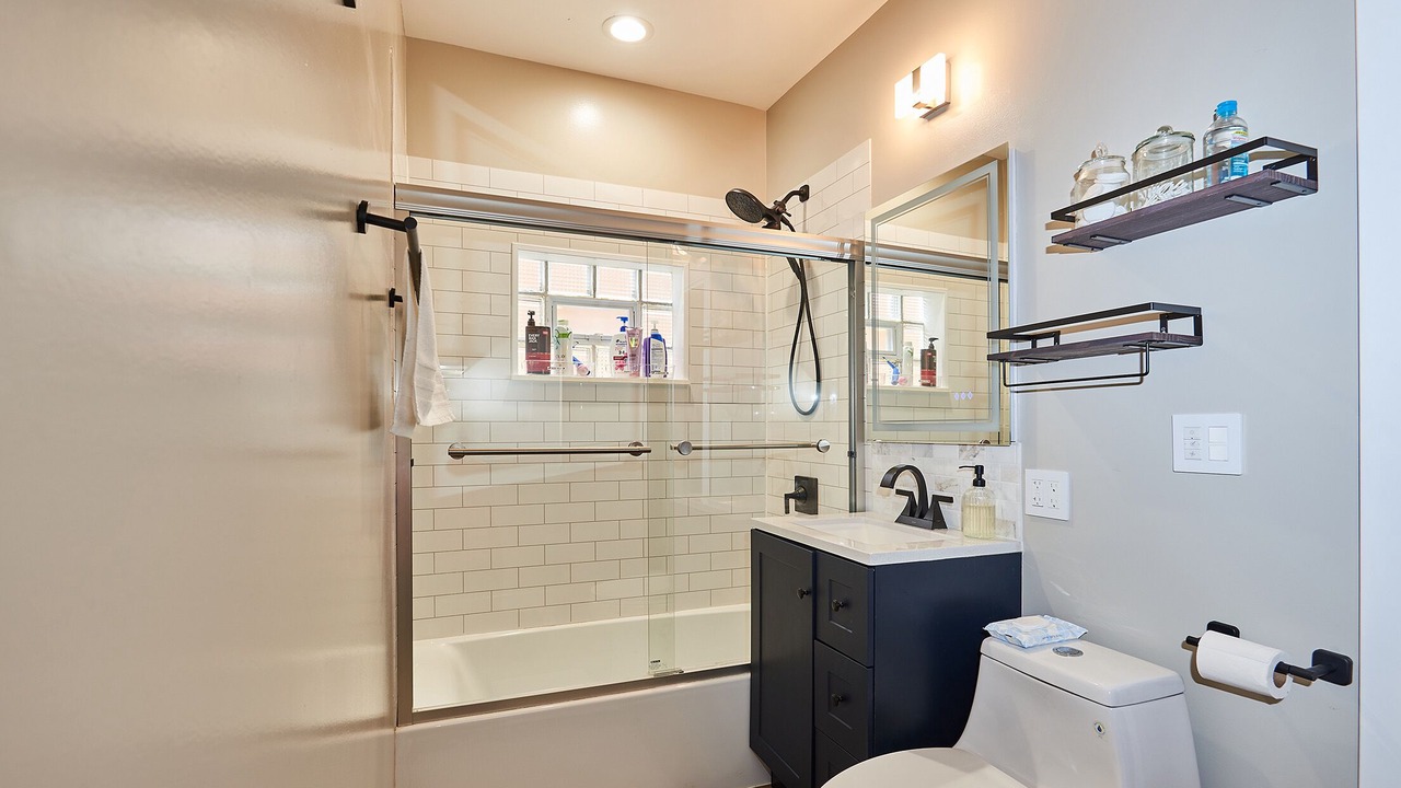 Photo of Bathroom in West Ridge