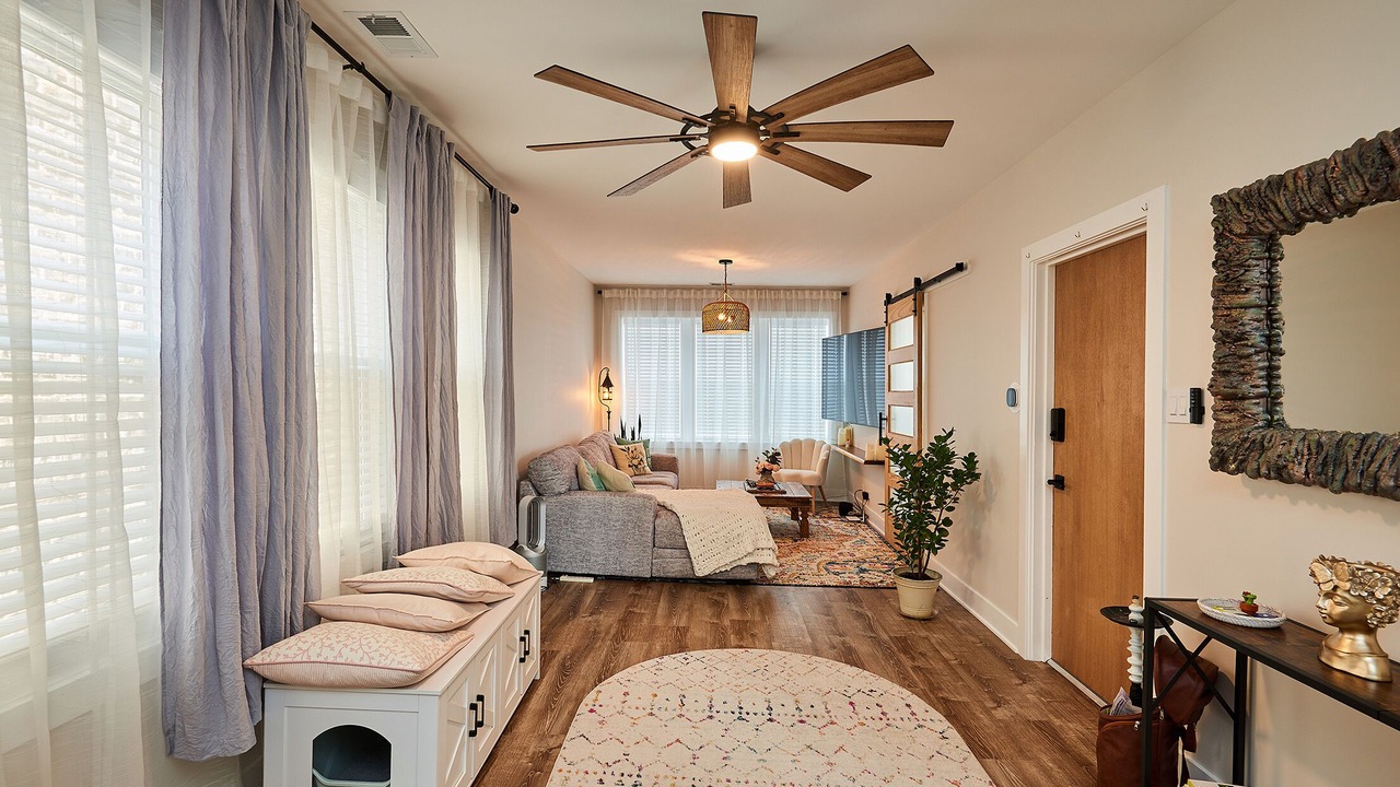 Photo of Livingroom in West Ridge