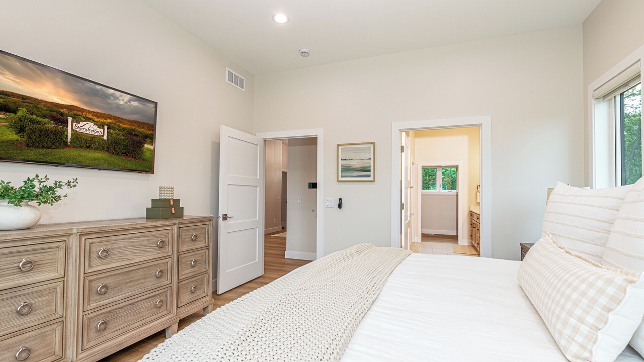 Photo of Bedroom in The Galena Territory