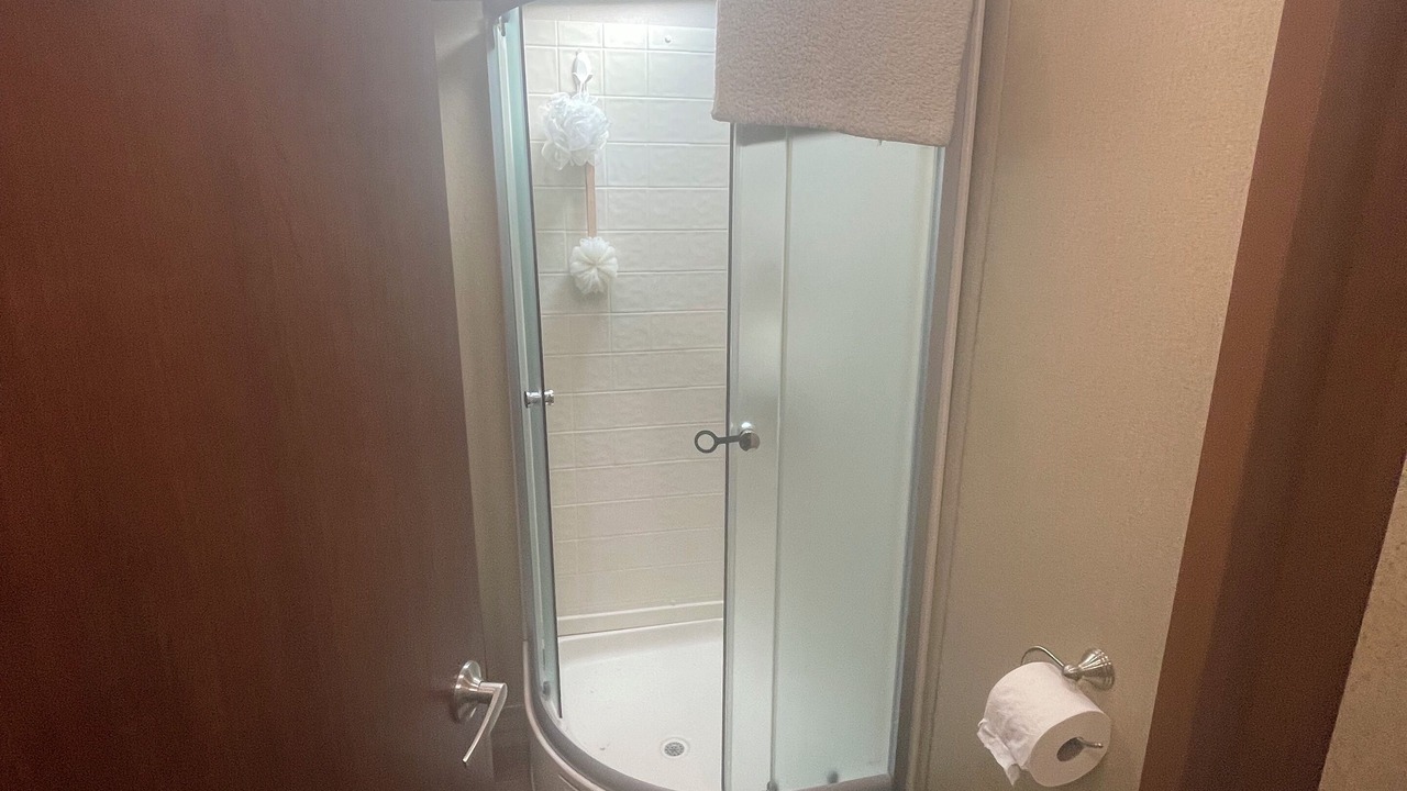 Photo of Bathroom in Lawndale