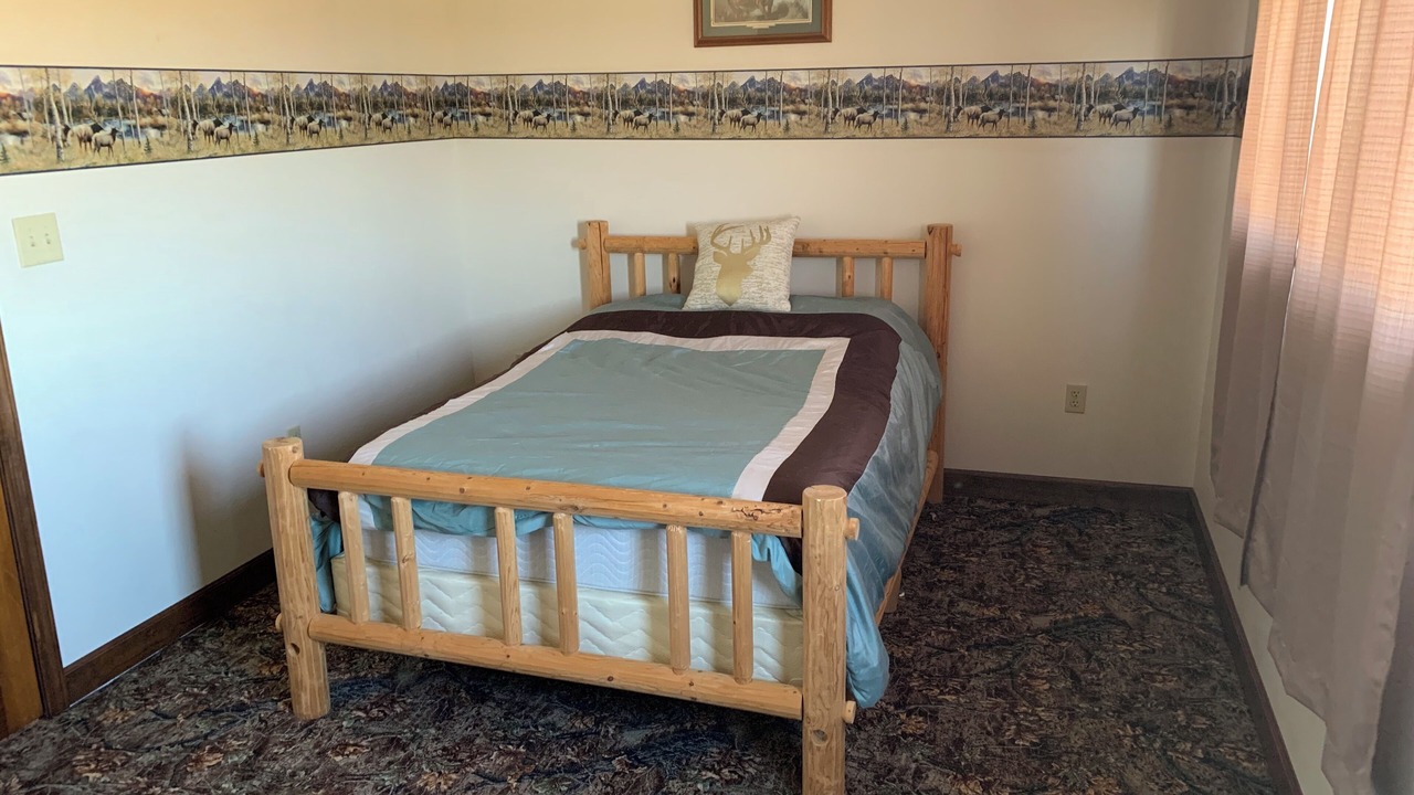 Photo of Bedroom in Michael