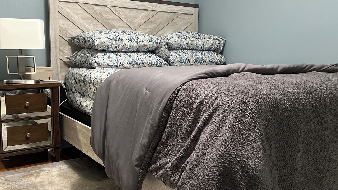 Photo of Bedroom in West Town