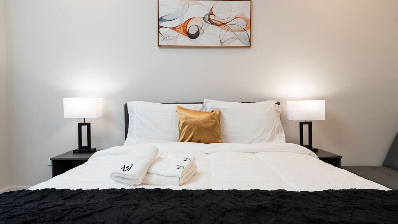 Photo of Bedroom in Bronzeville