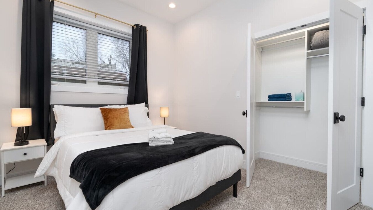 Photo of Bedroom in Bronzeville