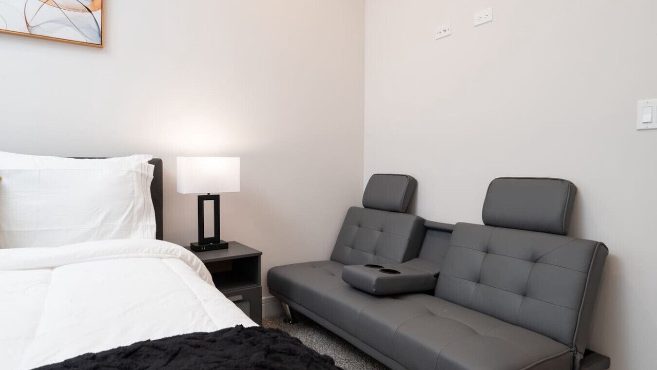 Photo of Bedroom in Bronzeville