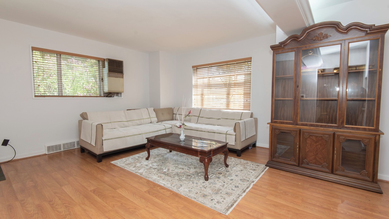 Photo of Livingroom in West Ridge