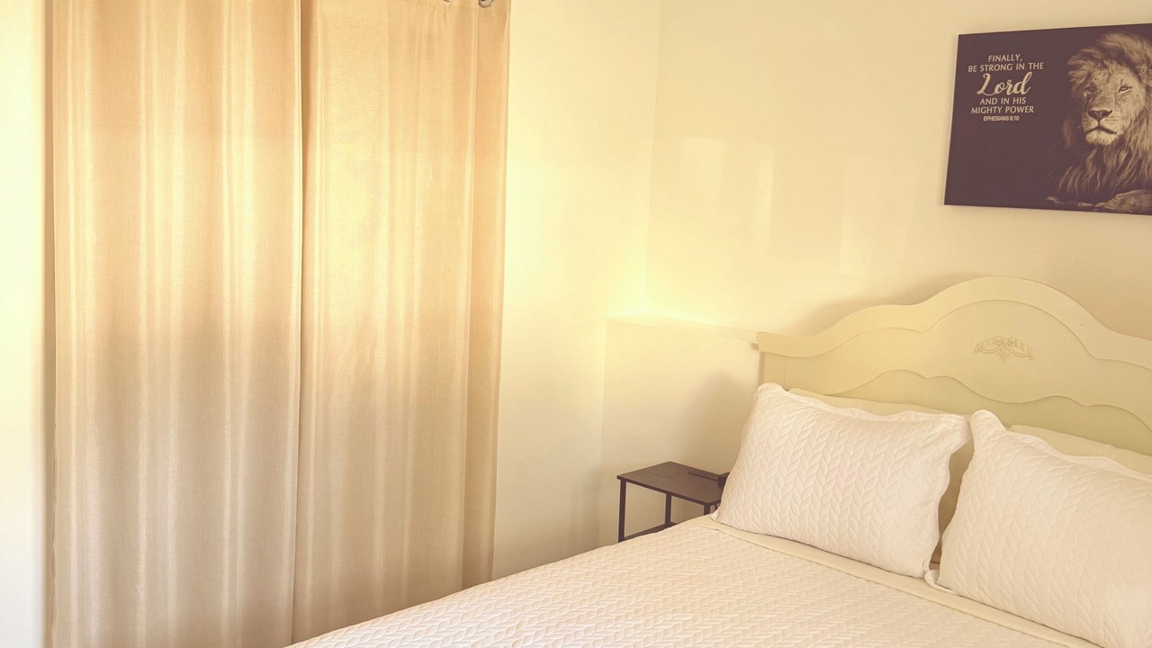 Photo of Bedroom in Waukegan
