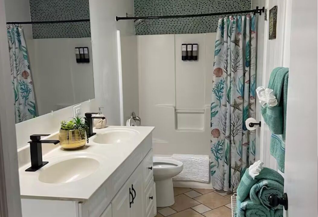 Photo of Bathroom in Waukegan