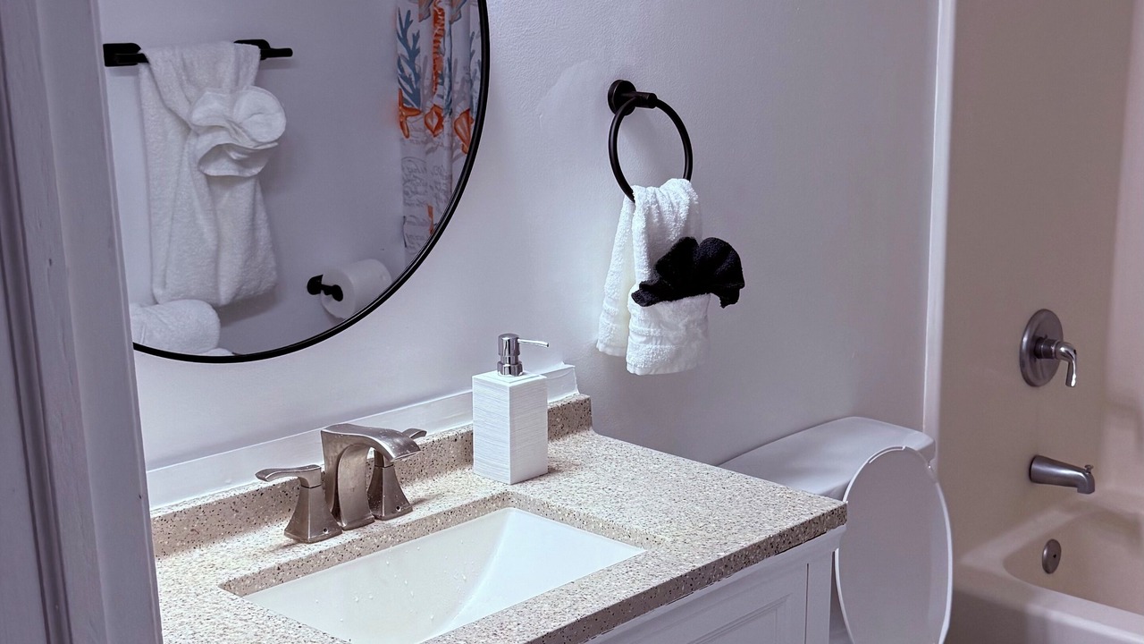 Photo of Bathroom in Waukegan