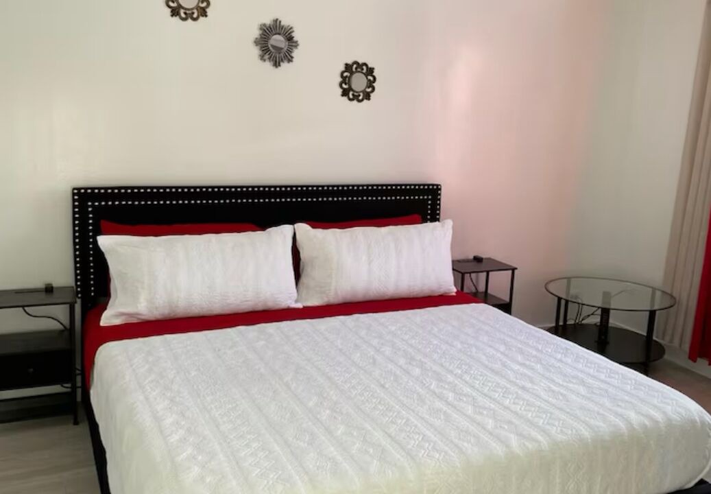 Photo of Bedroom in Waukegan
