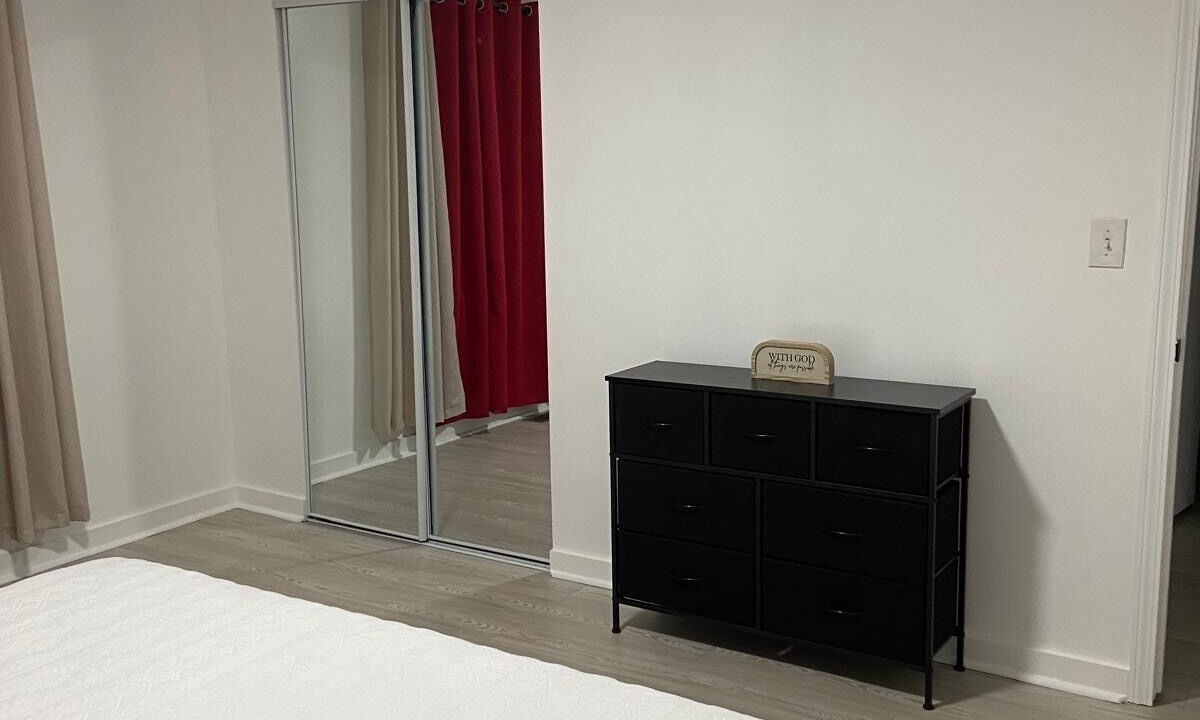 Photo of Bedroom in Waukegan