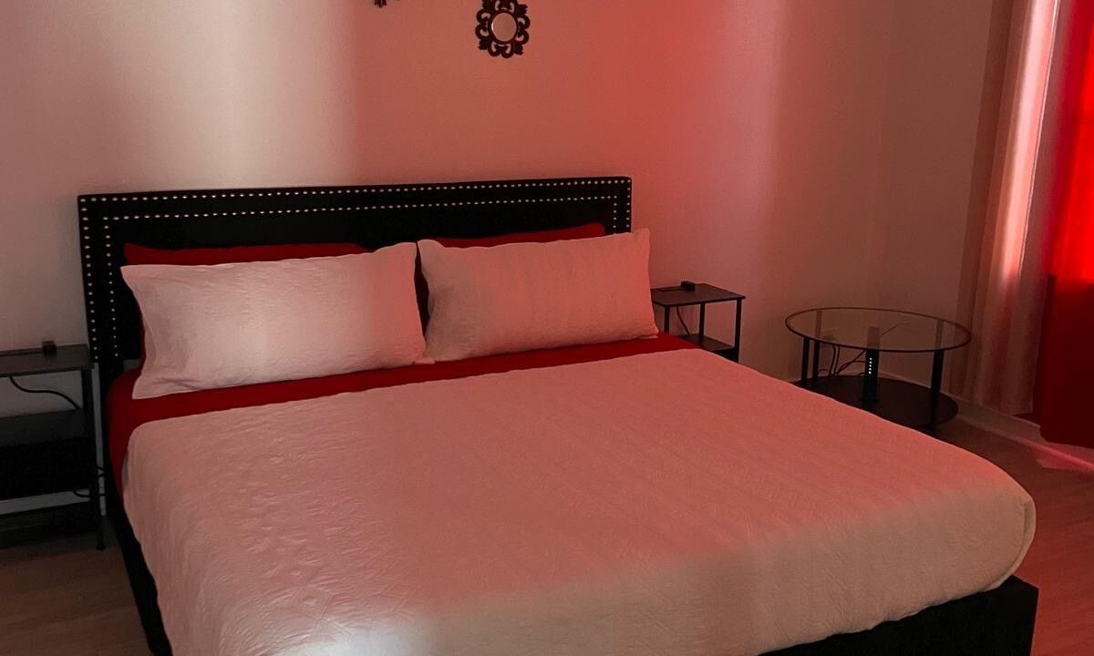 Photo of Bedroom in Waukegan