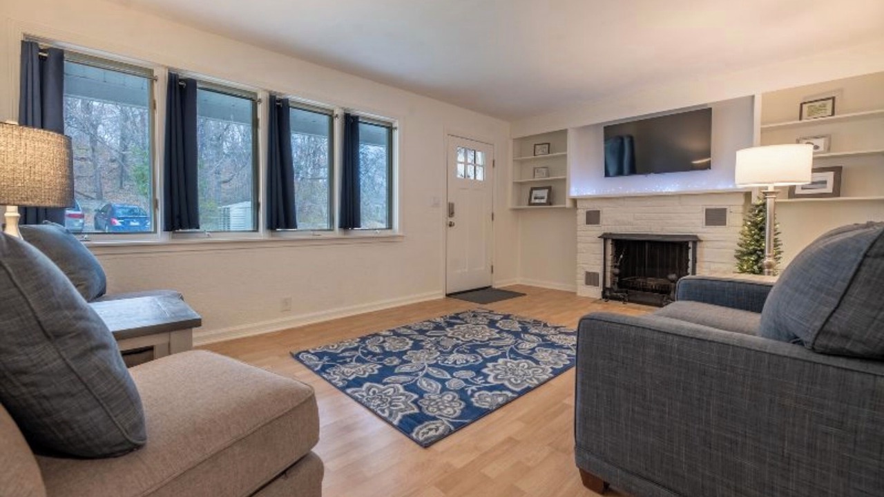 Photo of Livingroom in Peoria Heights
