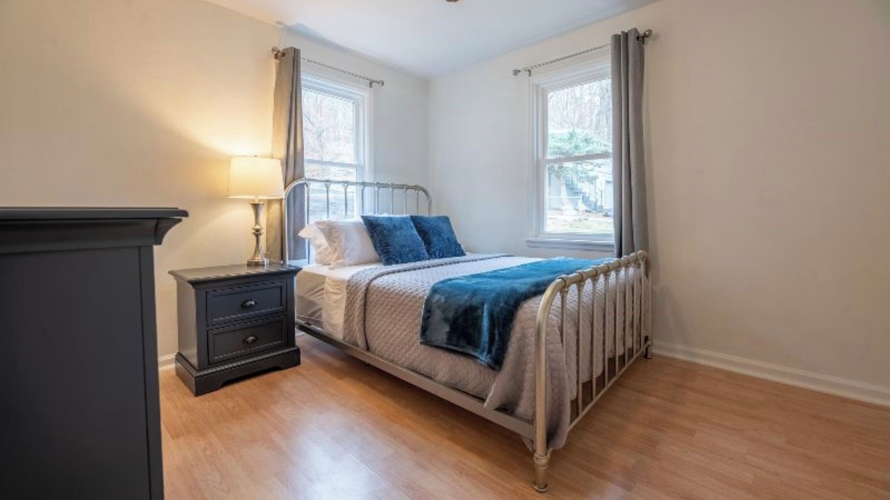 Photo of Bedroom in Peoria Heights