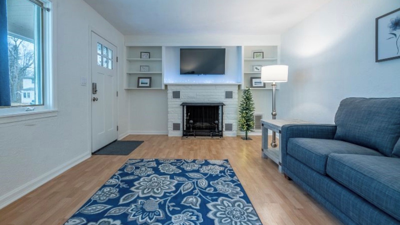 Photo of Livingroom in Peoria Heights