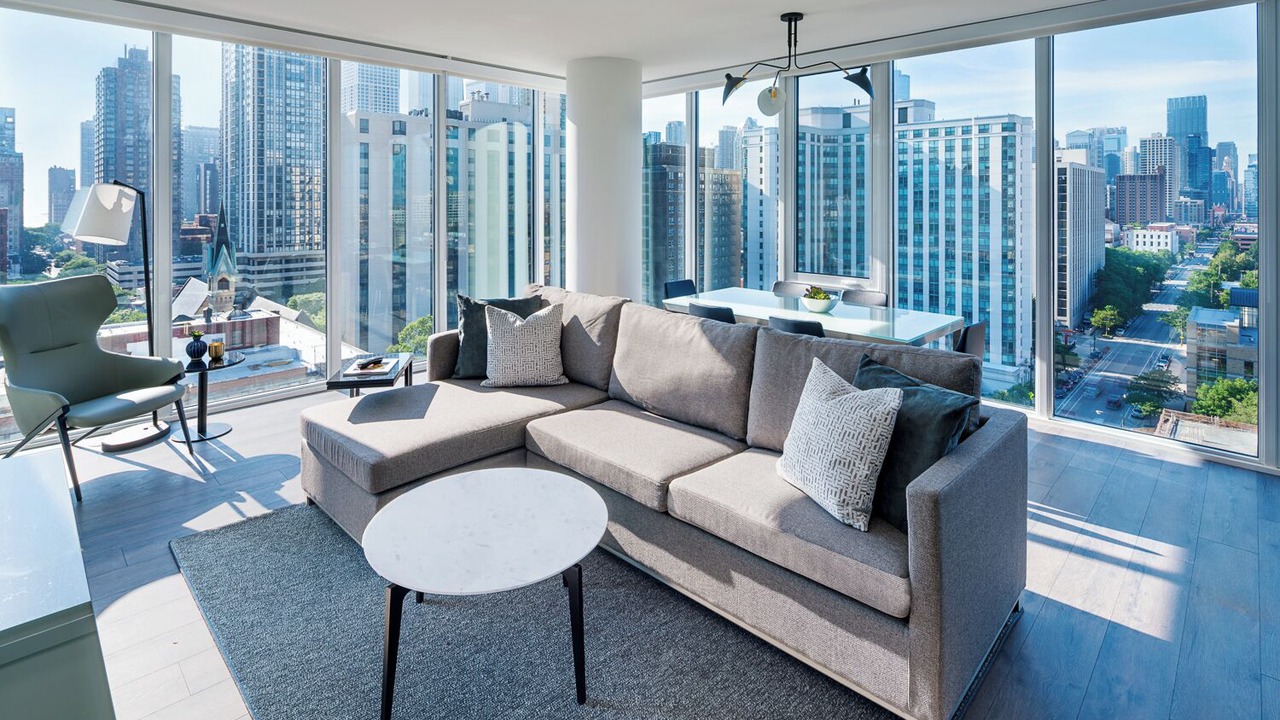 Photo of Livingroom in Near North Side