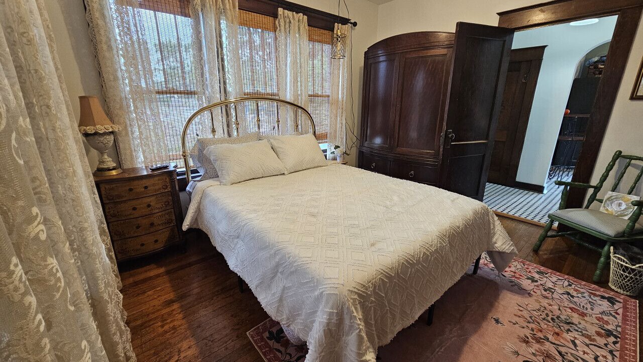 Photo of Bedroom in Mattoon