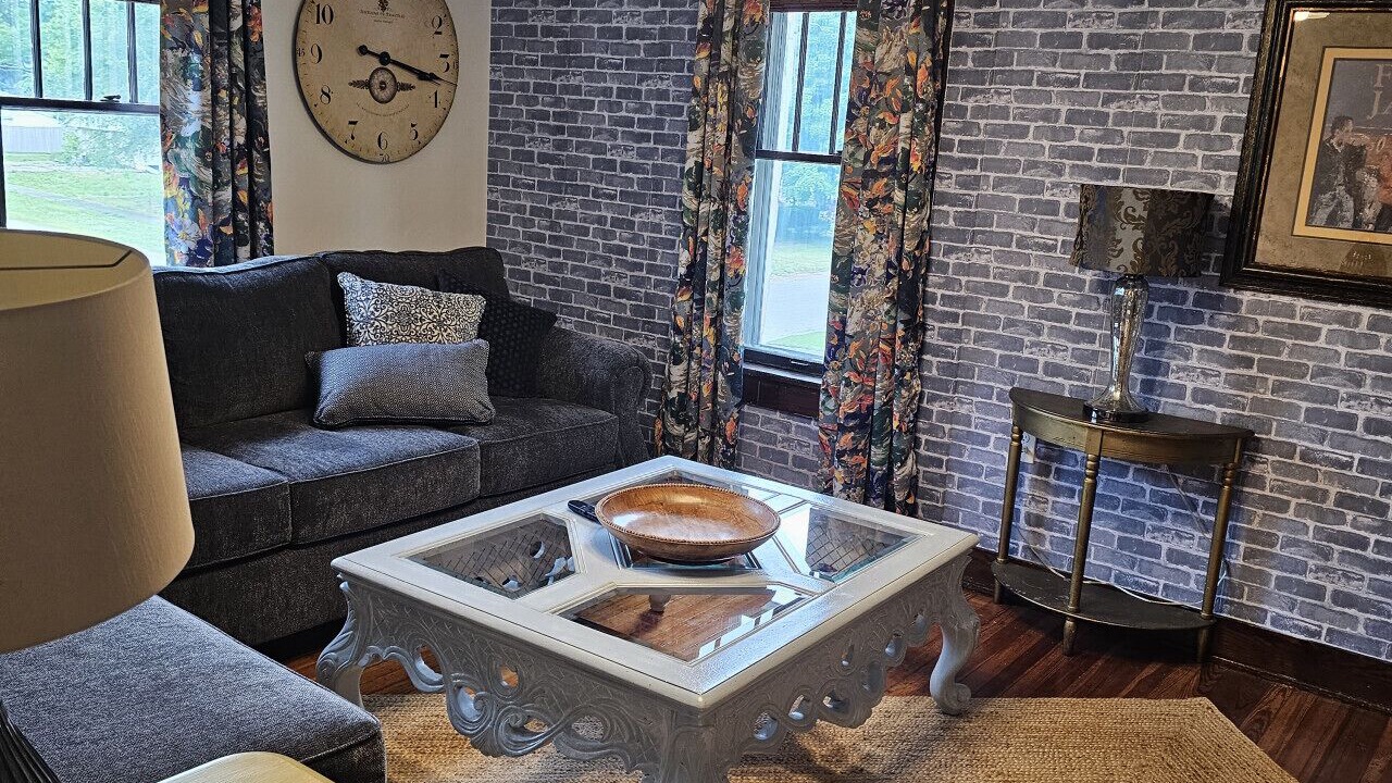 Photo of Livingroom in Mattoon