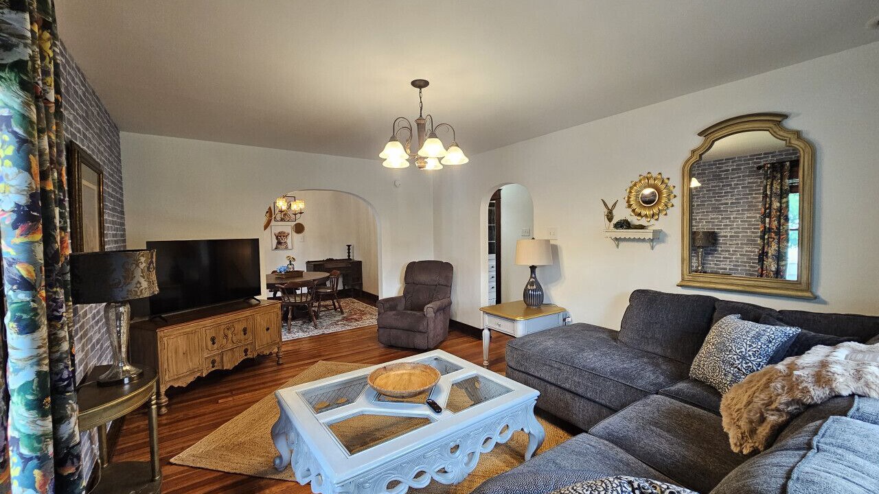 Photo of Livingroom in Mattoon
