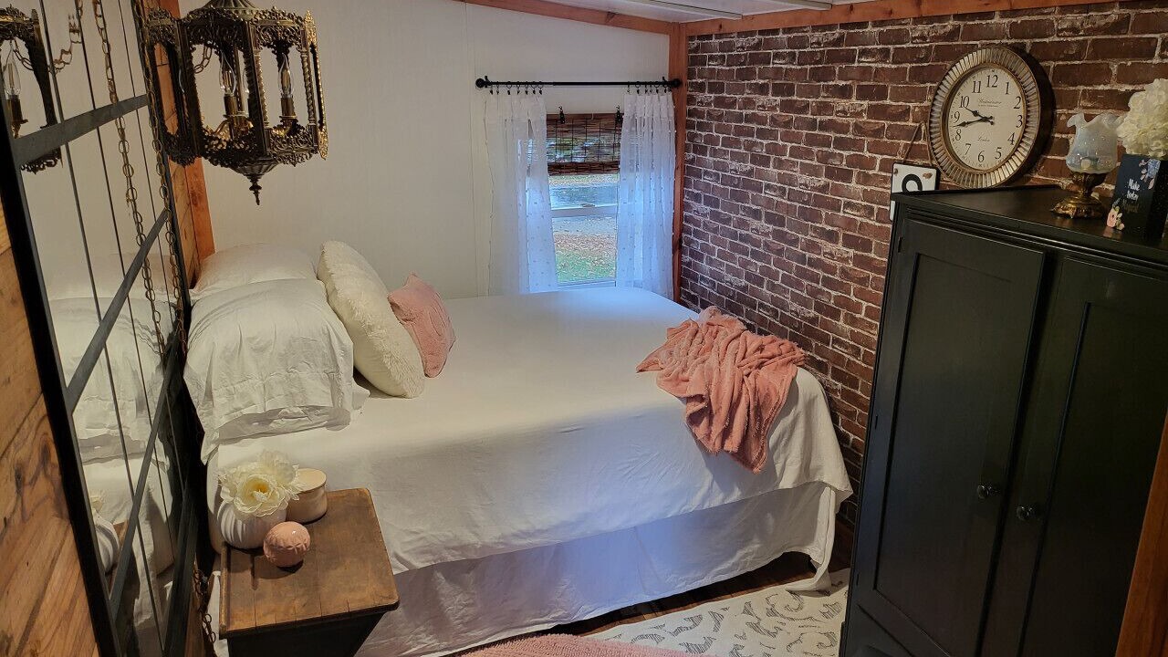 Photo of Bedroom in Mattoon