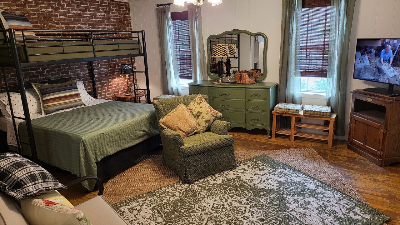 Photo of Bedroom in Shelbyville